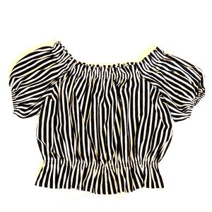 H&M Off Shoulder Top M Black White Puff Sleeve 🆕